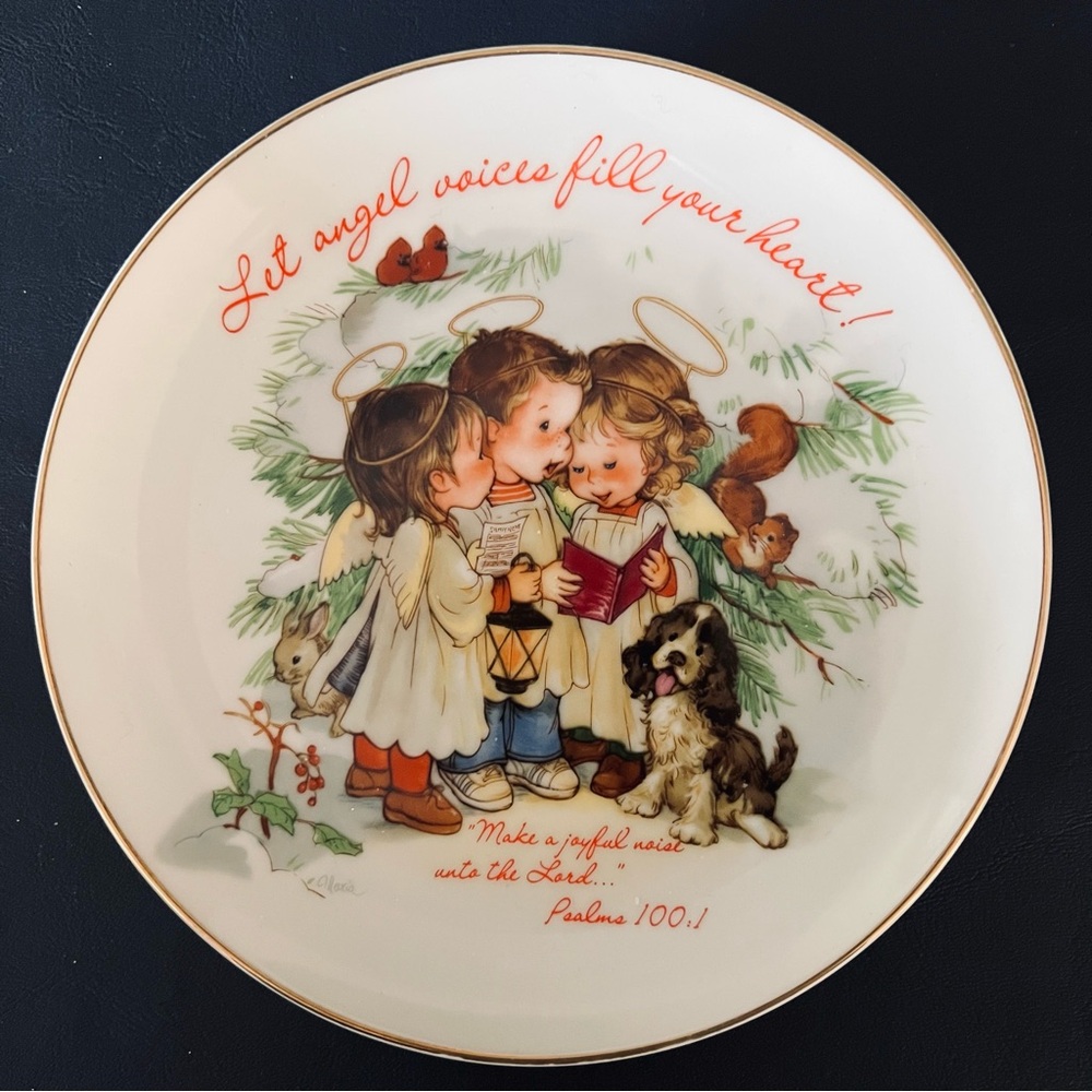 American Greetings Children Dressed as Angels w/ Dog Christmas 6 3/8”Plate